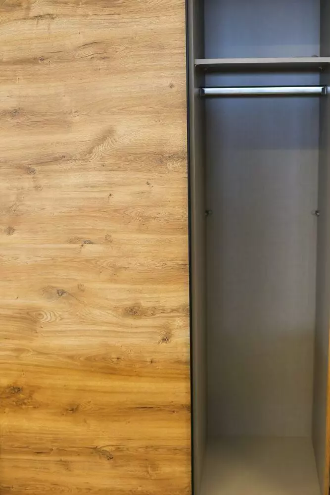 Industrial Vaatekaappi Liukuovilla öljytty Tammi - Image 2