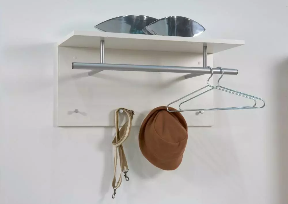 Spot Naulakko Hattuhyllyllä Valkoinen